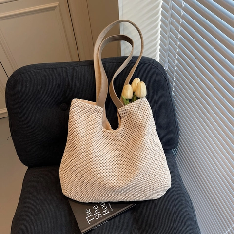 Strohgewebte Tragetasche Große Kapazität Hohles Webmuster Leder Schultergurte Lässige Sommer Strandhandtasche Damen