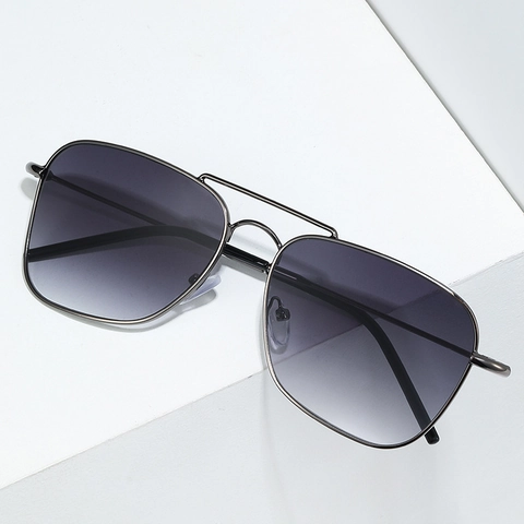 Occhiali Da Sole Aviator Montatura In Metallo Quadrata Doppio Ponte Protezione UV400 Lenti PC Moda Retro Uomini Donne