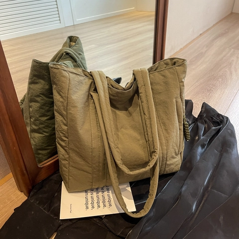 Große Kapazität Tote Bag Gekräuselter Stoff Gesteppte Gepolsterte Schultertasche Für Frauen Lässig Pendler Student