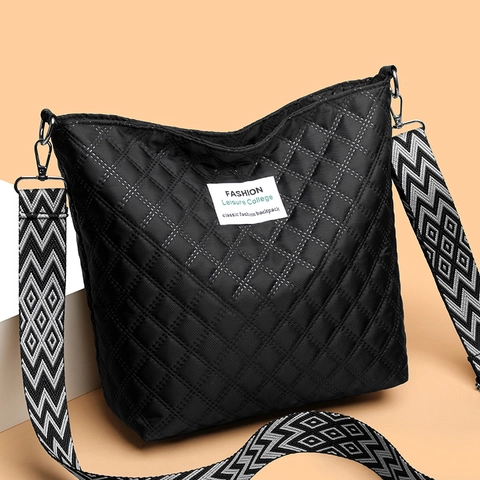 Quilted Crossbody Bag For Women Oxford Cloth Diamond Lattice Large Capacity Wide Patterned Strap Casual Fashion