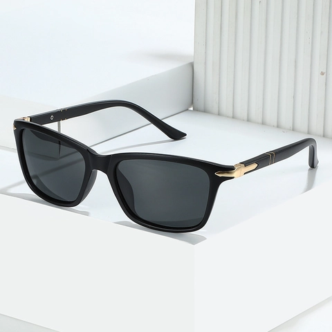 Polarized Sunglasses Men Women Classic Square PC Frame TAC Lens UV400 Protection Driving Outdoor Retro Metal Decor
