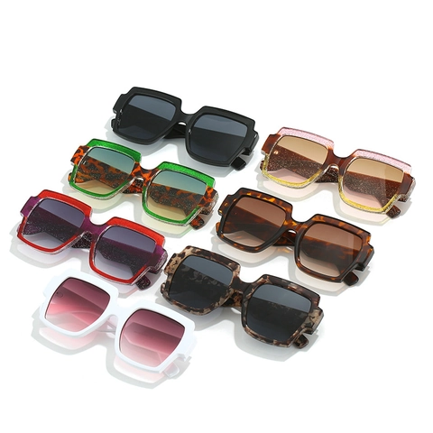 Occhiali Da Sole Quadrati Montatura Grande Retro Moda PC UV400 Protezione Lenti Sfumate Tendenza