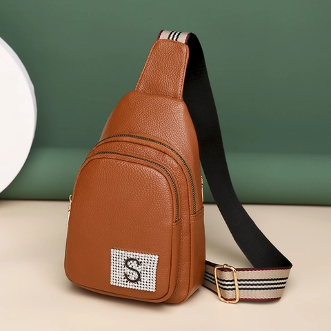 Borsa Da Petto Donna Pelle PU Motivo Litchi Borsa A Tracolla Con Lettera S In Strass E Tracolla In Fettuccia A Righe