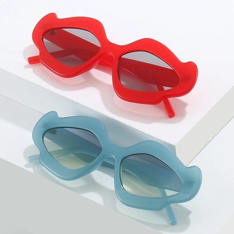 Irregular Wave Sunglasses Women PC Frame UV400 Protection Mustache Design Fashion Eyewear Party Travel Accessory