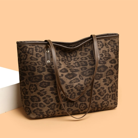 Luipaardprint Tote Bag Grote Capaciteit Suède Stof PU Leren Handvatten Metalen Klinknagels Vintage Casual Dames