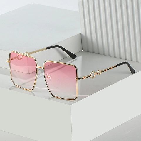Oversized Square Sunglasses Metal Frame Hollow Out Ring Temples UV400 Gradient Lens Fashion Eyewear For Women