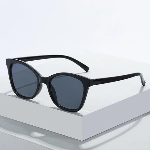 Occhiali Da Sole Cat Eye Alla Moda Montatura In PC Protezione UV400 Viaggi All Aperto Stile Retro Ins Per Donna