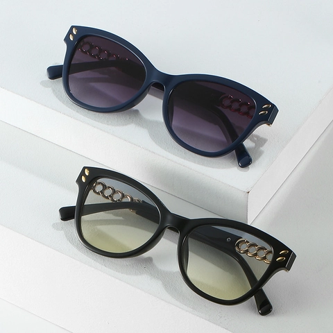 Occhiali Da Sole Occhio Di Gatto Da Donna Con Aste A Catena Metallica Montatura PC Protezione UV400