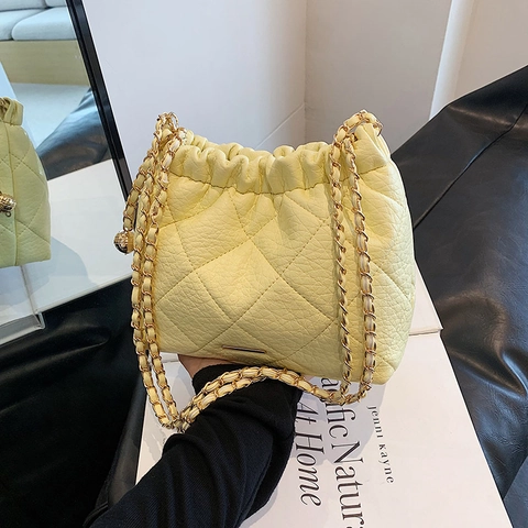 Women Quilted PU Leather Drawstring Bucket Bag Gold Chain Strap Crossbody Shoulder Bag Lattice Pattern Fashion