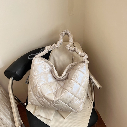 Sac À Épaule Matelassé Puffer Pour Femmes Grande Capacité Motif Diamant Poignée Froncée Mode Hiver Casual Tote