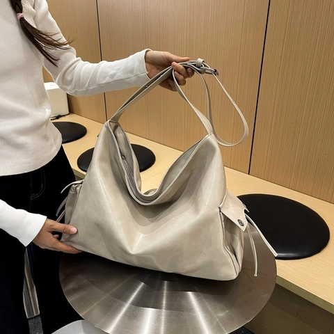 Vintage Weiche PU Leder Hobo Tasche Große Kapazität Schultertasche Mit Verstellbarem Ösenriemen Für Damen Lässig Pendeln