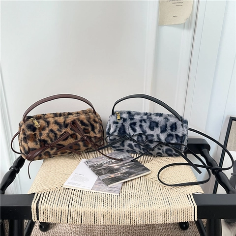 Leopard Print Plush Barrel Bag Faux Fur Handbag With PU Bows Crossbody Shoulder Bag For Women Winter Fashion