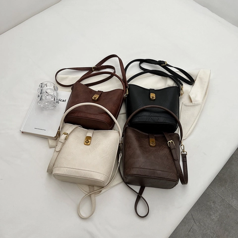 Bucket Bag Retro PU Leather Crinkle Texture Top Handle Crossbody Handbag For Women Simple Fashion Solid Color Gold Lock