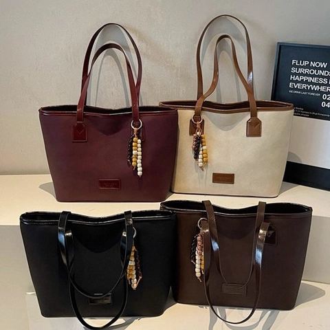 Borsa Tote Grande Capacità Pelle PU Tela Borsa A Spalla Con Pendente Di Perline Stile Boho Borsa A Mano Da Donna Per Pendolari