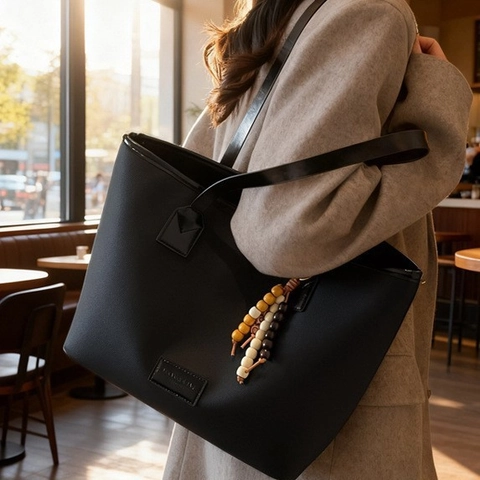 Borsa Tote Grande Capacità Pelle PU Tela Borsa A Spalla Con Pendente Di Perline Stile Boho Borsa A Mano Da Donna Per Pendolari