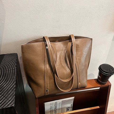Vintage PU Leder Große Kapazität Tote Bag Minimalistische Pendler Schulter Handtasche Für Frauen Mit Nietendekor