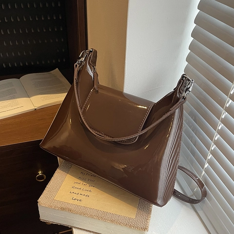 Sac À Bandoulière Rétro En Cuir Verni Pour Femmes Grande Capacité Sac À Main Mode Avec Bandoulière Réglable