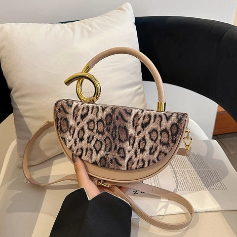 Sac À Main Selle Semi Circulaire Léopard Pour Femmes Cuir PU Poignée Métallique Dorée Mode Rétro Sac Bandoulière