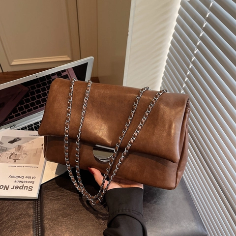 Vintage Large Capacity PU Leather Shoulder Bag Chain Strap Flap Square Crossbody Purse For Women Minimalist Urban Style