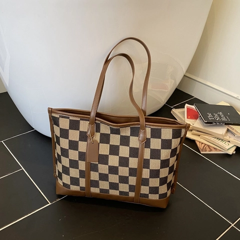 Checkerboard Large Capacity Tote Bag PU Leather Vintage Commuting Shoulder Handbag For Women Urban Minimalist Style
