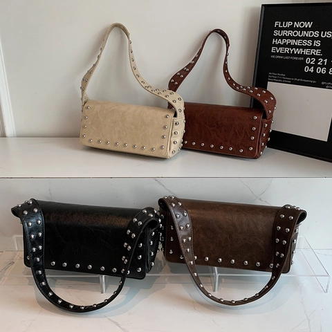 Sac Sous L'Aisselle En Cuir PU À Rivets Vintage Sac À Épaule Rectangulaire Style Street Punk Pour Femmes