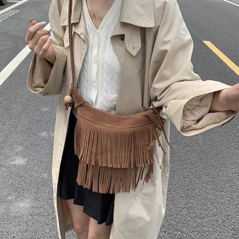 Borsa A Tracolla Vintage Bohemien Con Frange Scamosciata PU Opaca Nappine Hobo Borsa A Spalla Con Perline Di Legno Stile Etnico Donna