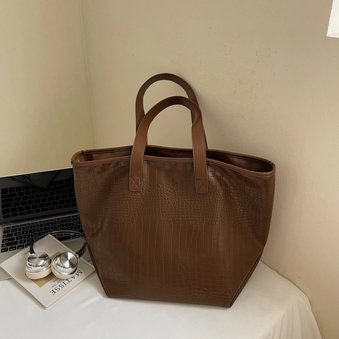 Women Large Capacity Crocodile Embossed PU Leather Tote Bag European American Retro Commuting Shoulder Bag With Zipper Pocket
