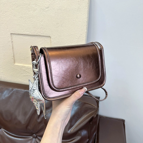 Borsa a Tracolla da Donna in Pelle PU Metallica Moda Semplice Piccola Borsa a Tracolla Quadrata Con Ciondolo a Stella Retrò per Ragazze