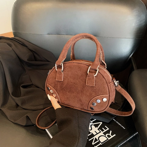Vintage Nieten Umhängetasche PU Leder Wildleder Textur Bowling Handtasche Retro Punk Umhängetasche Für Frauen