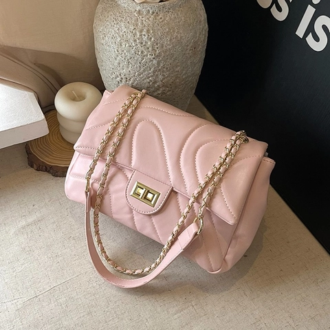 Women Quilted Wave Pattern Shoulder Bag PU Leather Gold Metal Turn Lock Chain Strap Retro Small Square Flip Crossbody Bag