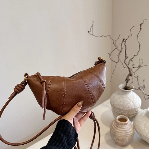 Borsa Croissant da Donna in Pelle PU Moda Borsa a Spalla Tracolla Pieghettata Tracolla con Nodo Borsa Hobo Minimalista
