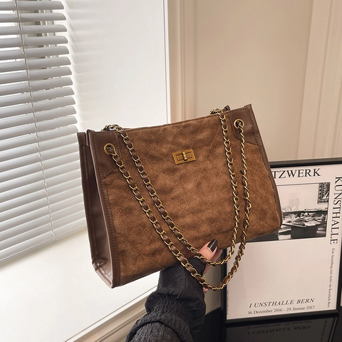 Damen Gesteppte Tragetasche Wildlederimitat PU Leder Schulter Umhängetasche Mit Kettengurt Drehverschluss Vintage Pendeln