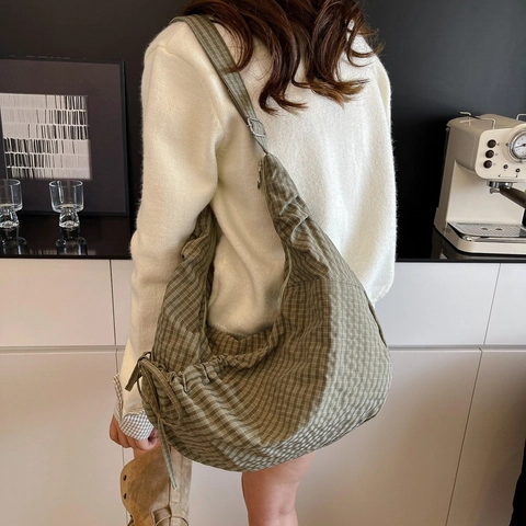 Bolso Hobo Grande A Cuadros Tela Plaid Bandoulière Bolso Dumpling Con Cordón Lateral Casual Para Mujeres
