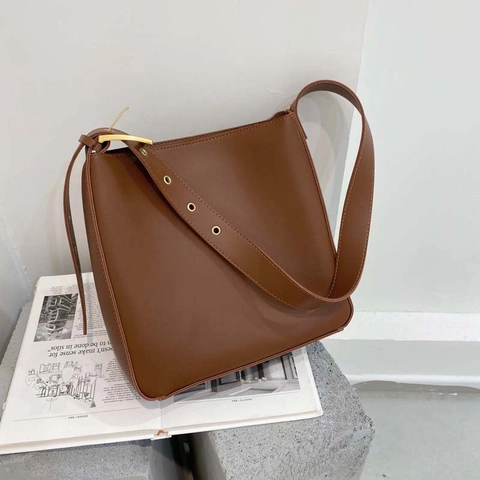Women Minimalist Bucket Bag PU Leather Large Capacity Shoulder Crossbody Bag With Adjustable Wide Strap And Inner Pouch