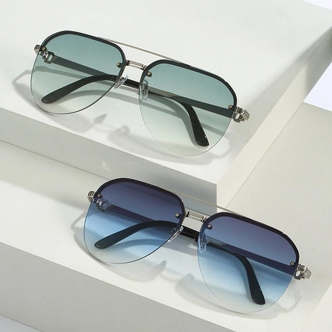 Occhiali Da Sole Aviator Montatura In Metallo Doppio Ponte Lenti Sfumate Protezione UV400 Moda Retrò Uomo Donna