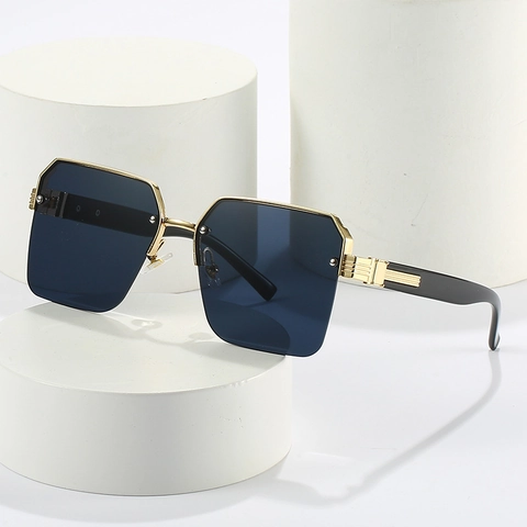 Square Sunglasses Metal Frame UV400 Protection Gradient Lens Fashion Trendy Eyewear For Men Women