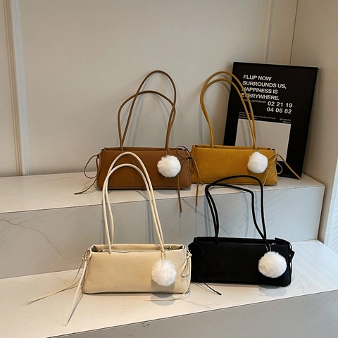 Minimalist Underarm Bag For Women PU Leather Shoulder Bag With Pom Pom Keychain Side Bow Decor Zip Closure Solid Color