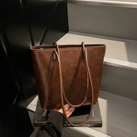 Sac Tote En Cuir PU Vintage Grande Capacité Fermeture Éclair Sac À Épaule Style Commutant Simple Pour Femmes Rétro