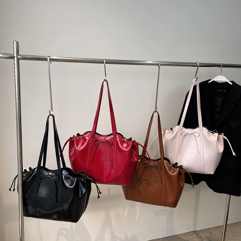 Bolso De Hombro De Cuero PU Brillante Gran Capacitad Decoración De Lazo Bolso Tote Con Cordón Estilo Retro Simple Para Mujeres