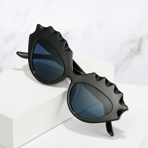Occhiali Da Sole Cat Eye Con Bordo Ondulato Protezione UV400 Montatura PC Lenti AC Occhiali Da Festa Alla Moda Per Donna Uomo