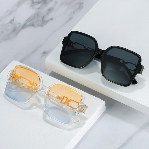 Oversized Square Sunglasses UV400 Protection PC Frame Metal Chain Temple Vintage Fashion Eyewear
