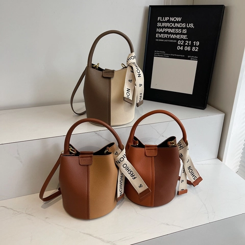 Bolso De Cubo Para Mujer Moda Cuero PU Patrón Lychee Color En Contraste Bolso De Mano Cruzado Con Decoración De Bufanda