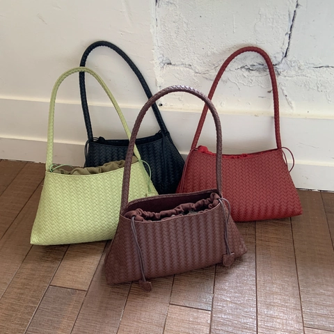 Bolso De Axila De Cuero PU Tejido Para Mujer Retro Simple Gran Capacidad Bolso De Hombro Con Bolsa Interior Con Cordón