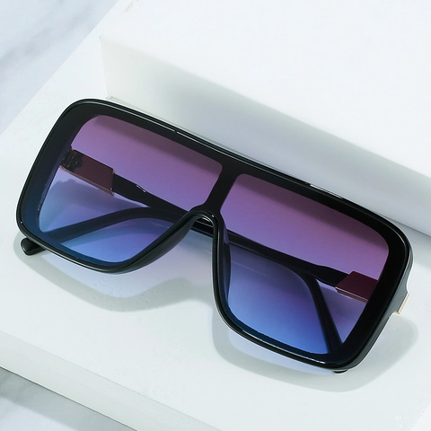 Oversized Square Sunglasses Women PC Frame UV400 Protection Gradient Lens Fashion Streetwear Metal Hinge Decor