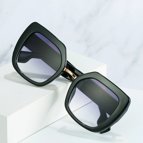 Large Square Frame Sunglasses PC Gradient Lens UV400 Metal Bridge Oversized Retro Fashion For Women Men