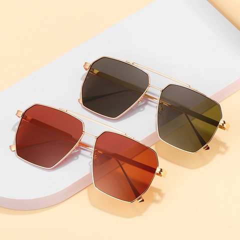 Geometrische Sonnenbrille Doppelsteg Großer Rahmen Metall UV400 Schutz Mode Pilot Brille Für Damen Herren