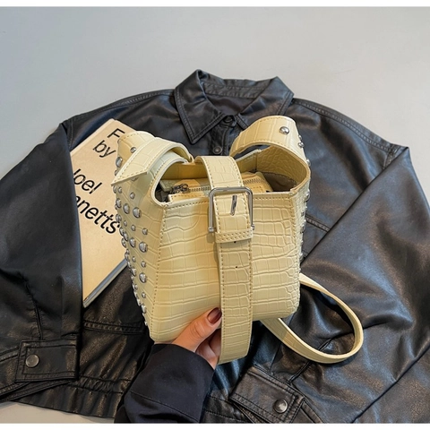Borsa A Secchiello In Pelle PU Con Motivo Coccodrillo E Borchie Argentate Borsa A Spalla E Tracolla Alla Moda Da Donna