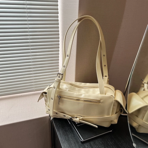 Sac Sous Les Aisselles Moto Pour Femmes Cuir PU Brillant Rivet Style Punk Y2K Sac À Main Bandoulière Poches Multiples Sangle Réglable