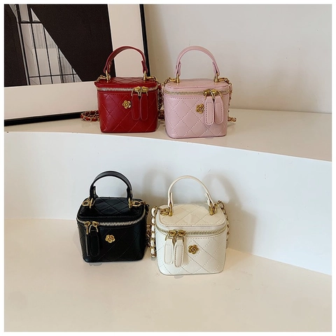 Mini Gesteppte Diamant Gitter Box Umhängetasche Für Frauen PU Leder Schicke Goldene Metall Kettengurt Elegante Vanity Tasche