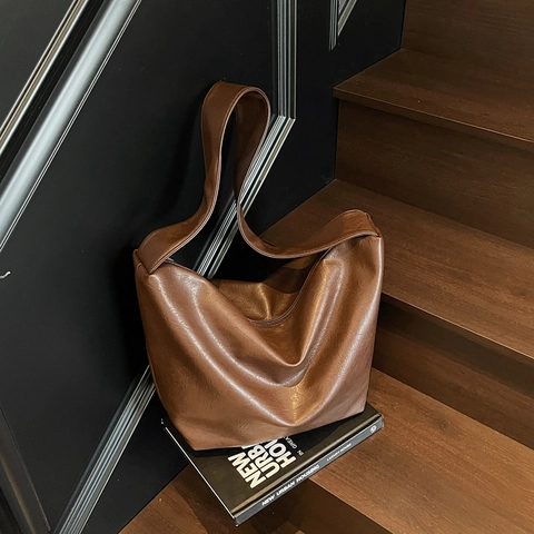 Large Capacity Tote Bag PU Leather Soft Hobo Shoulder Bag Minimalist Commuter Handbag For Women Vintage Wide Strap